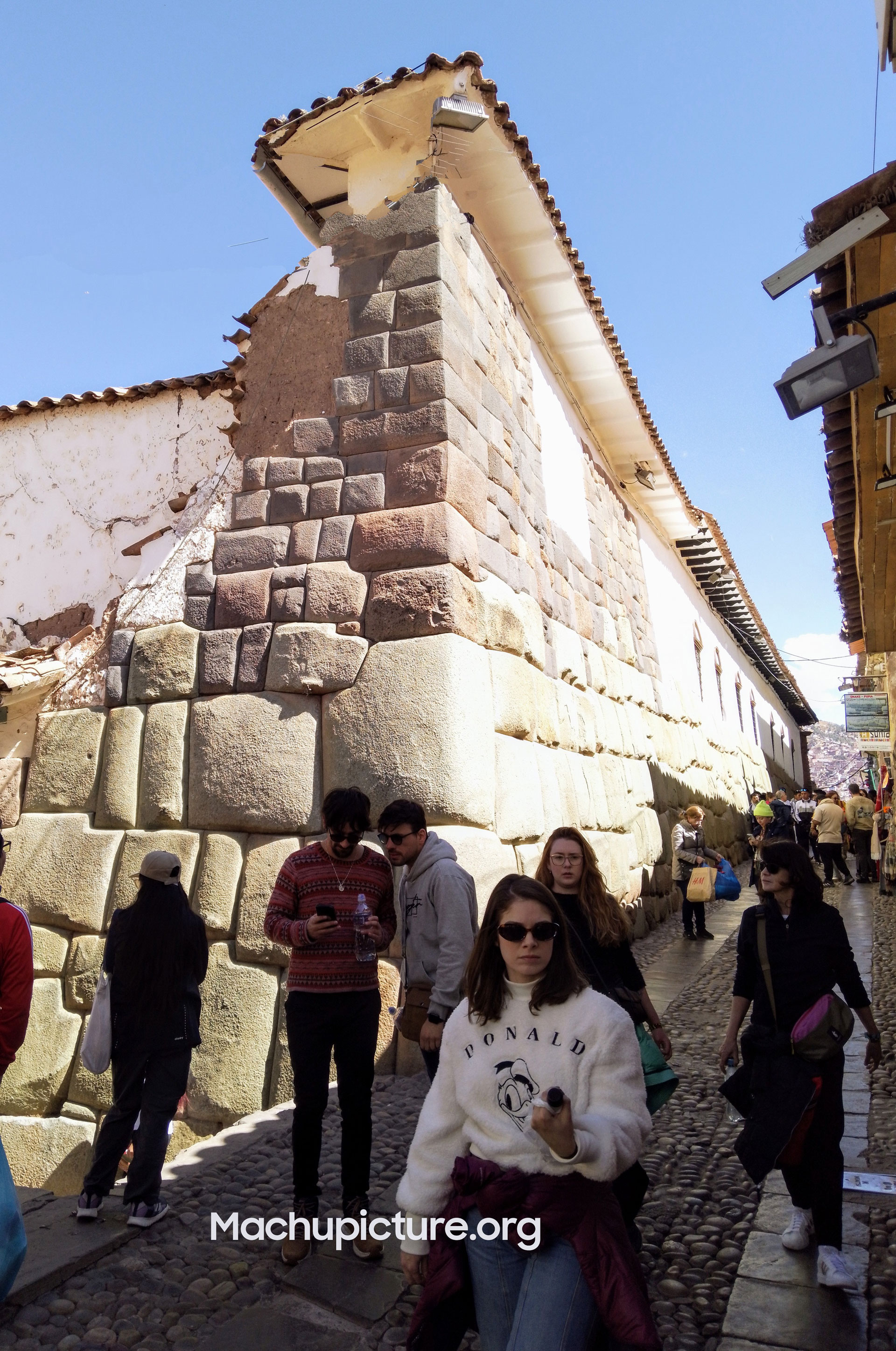 Calle Hatunrumiyoc cusco