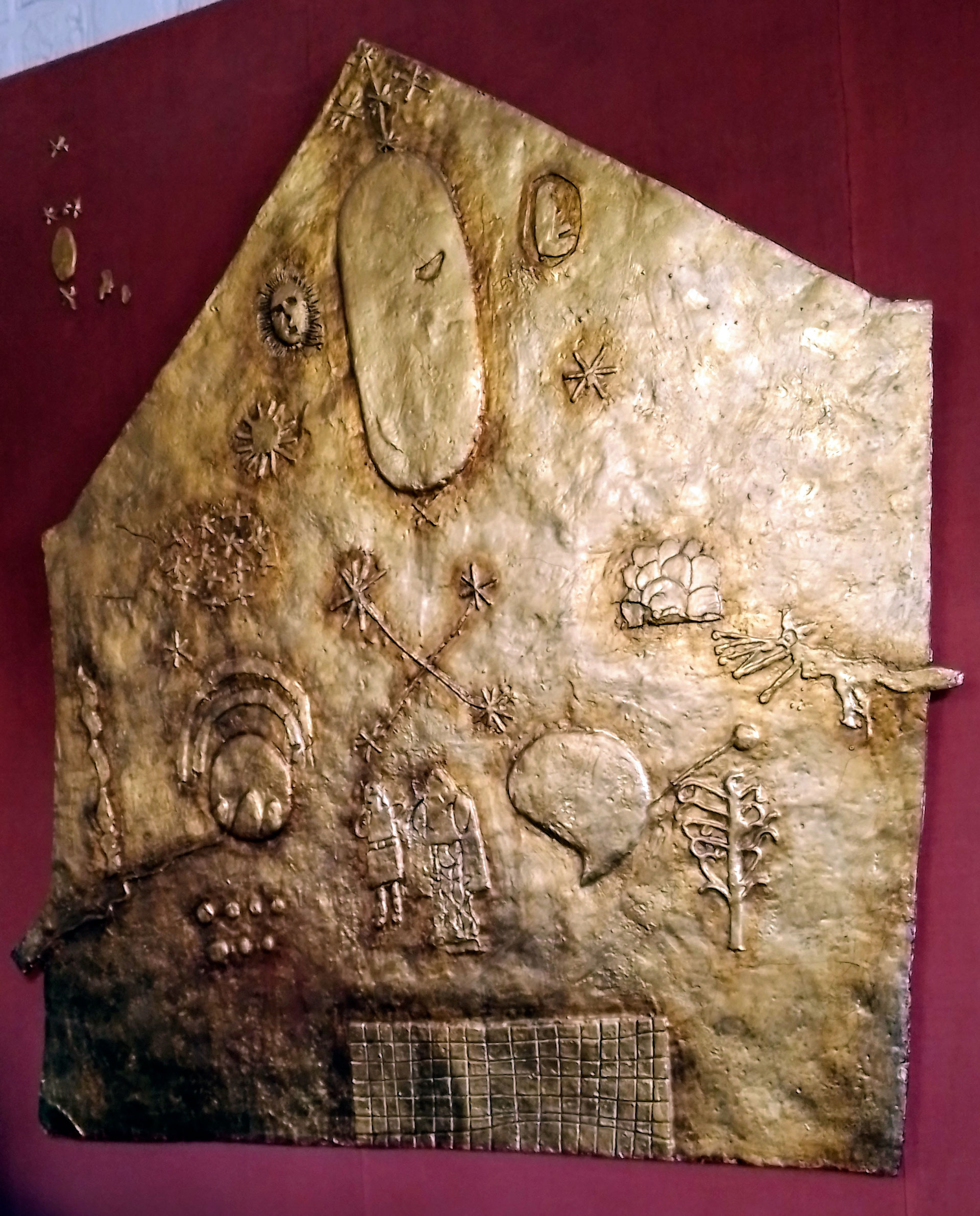 Laminas de oro en muros incas