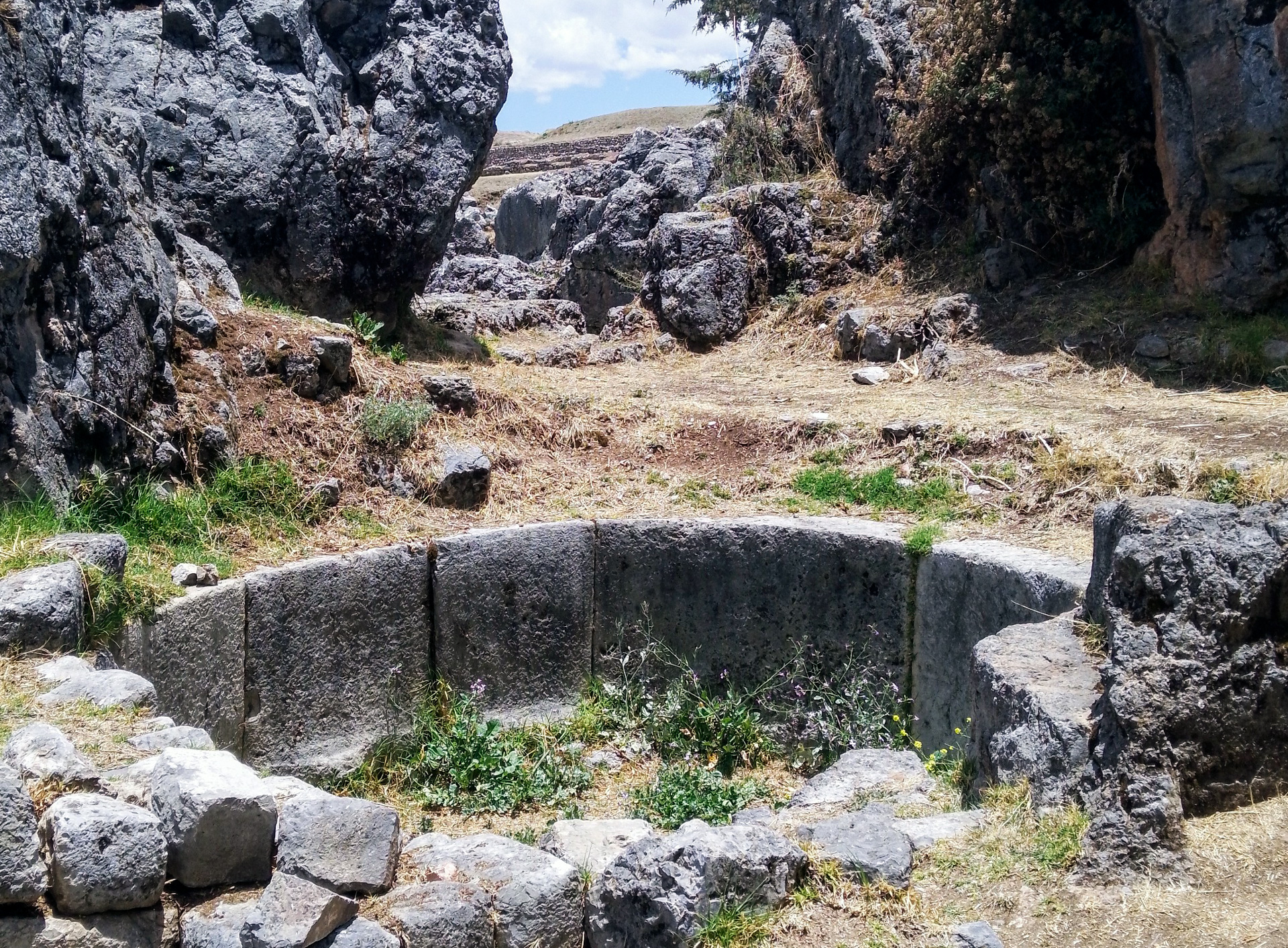 sacsayhuaman