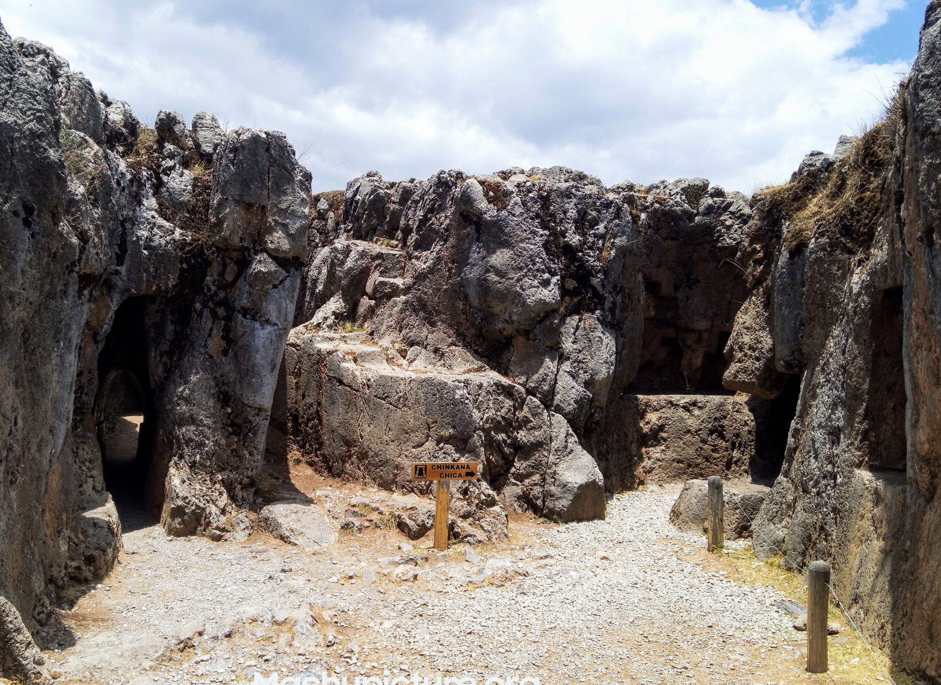 sacsayhuaman